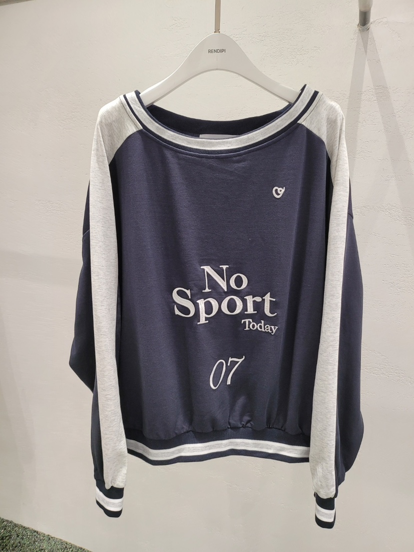 THE OTHER東大門㊣代購女裝新款真品休閑人氣時尚衛衣刺繡THE OTHER衛衣圖色2