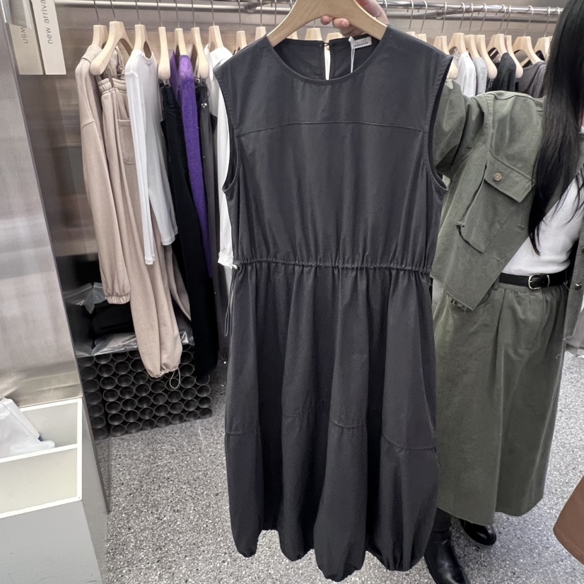 VELVET UNDERGROUND東大門㊣代購女裝新品職業人氣熱賣連衣裙VELVET UNDERGROUND連衣裙