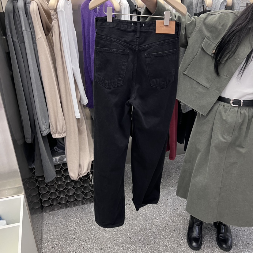 VELVET UNDERGROUND韓國代購㊣女士新品職業人氣推薦牛仔褲VELVET UNDERGROUND牛仔褲