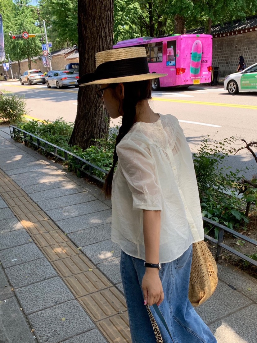 LIKEVAM（不代購）東大門㊣代購女裝新款時尚真品套裝刺繡套裝LIKEVAM套裝