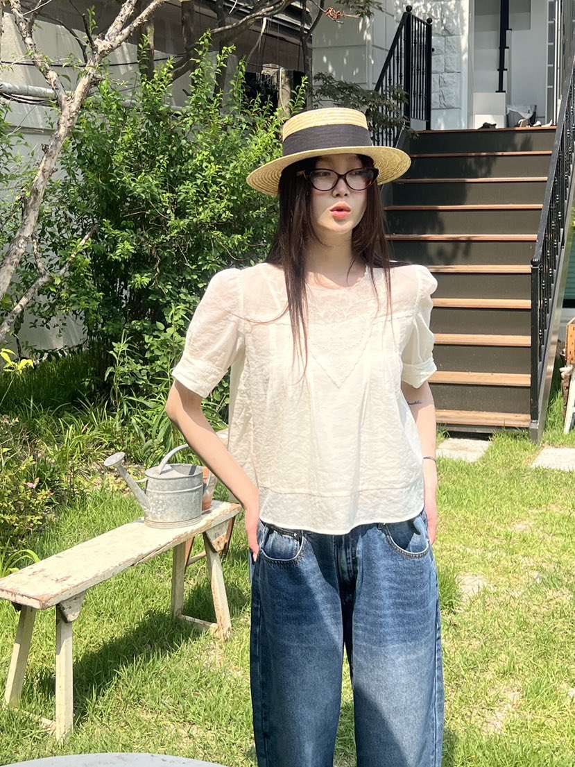 LIKEVAM（不代購）東大門㊣代購女裝新款時尚真品套裝刺繡套裝LIKEVAM套裝