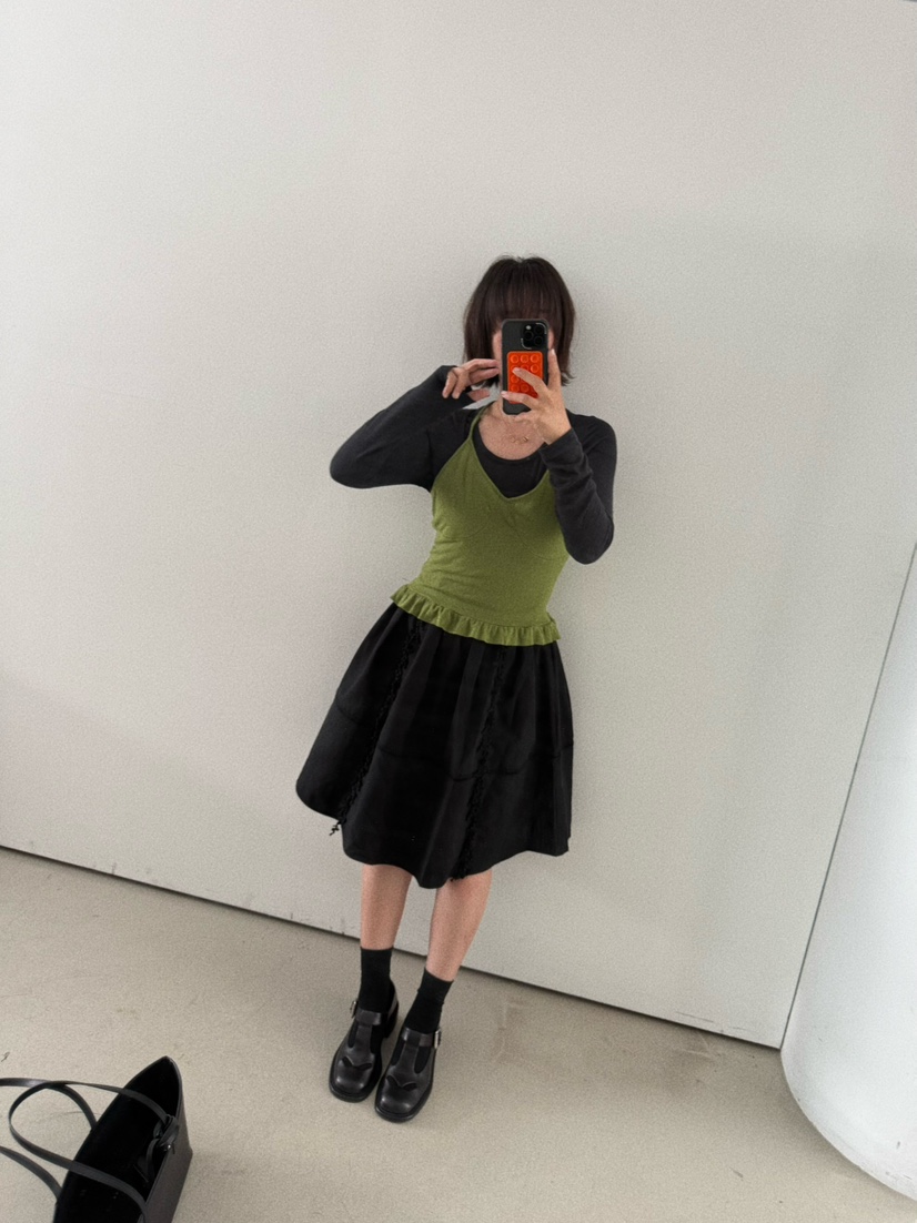 OLI SEOUL韓國代購㊣女裝新品時尚25秋冬熱賣吊帶背心安哥拉OLI SEOUL吊帶/背心