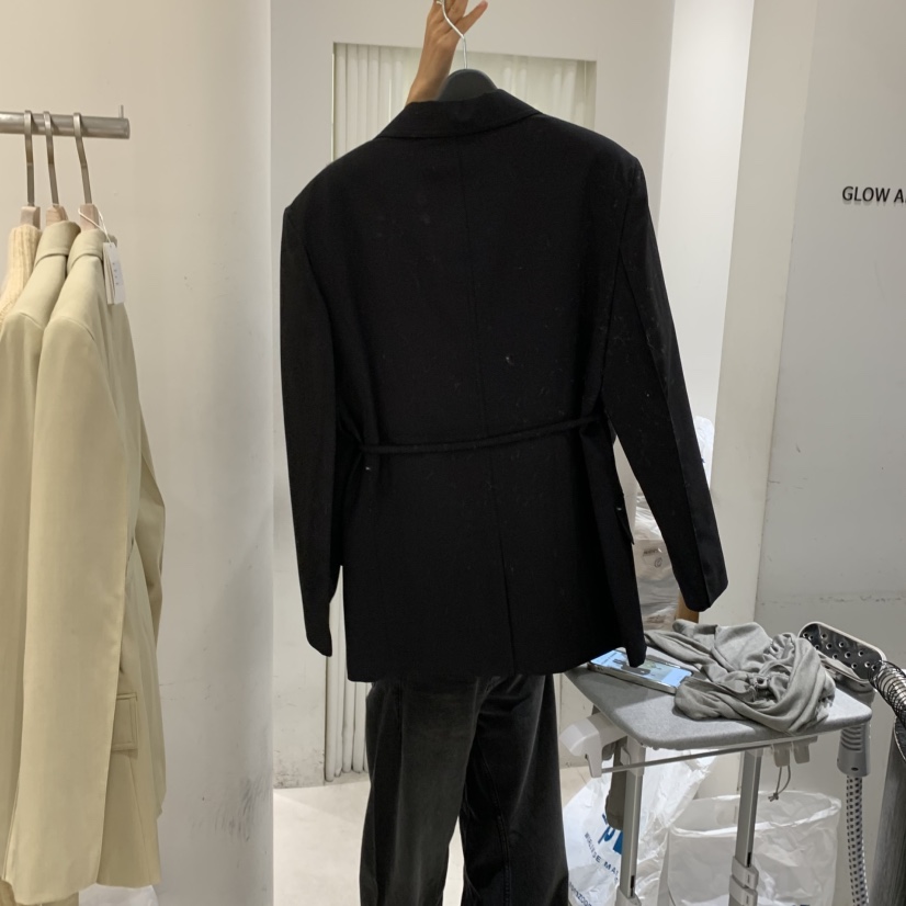 GLOW AND NYMPH韓國直郵㊣女裝新品熱賣25秋冬推薦時尚夾克GLOW AND NYMPH夾克