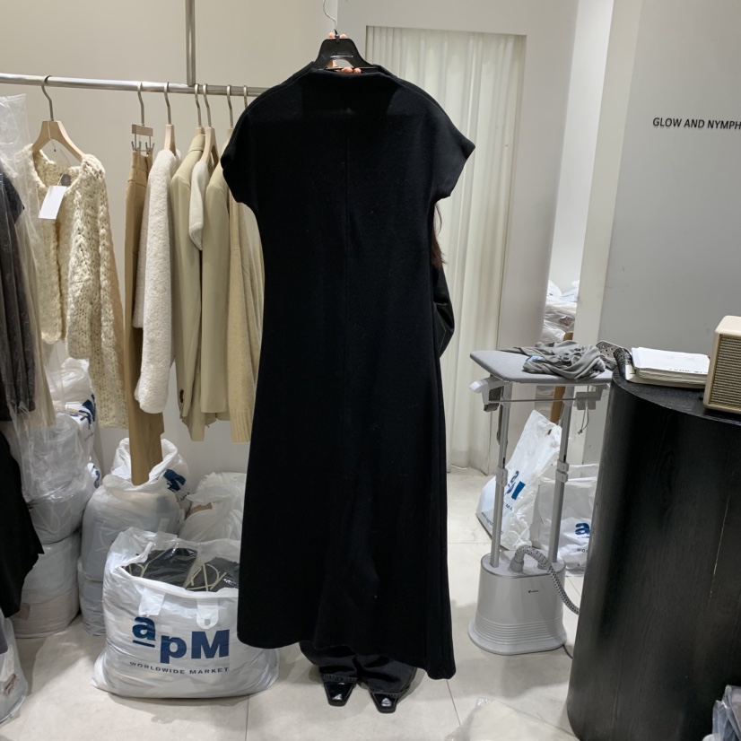 GLOW AND NYMPH東大門㊣實拍女裝新款休閑推薦真品連衣裙GLOW AND NYMPH連衣裙