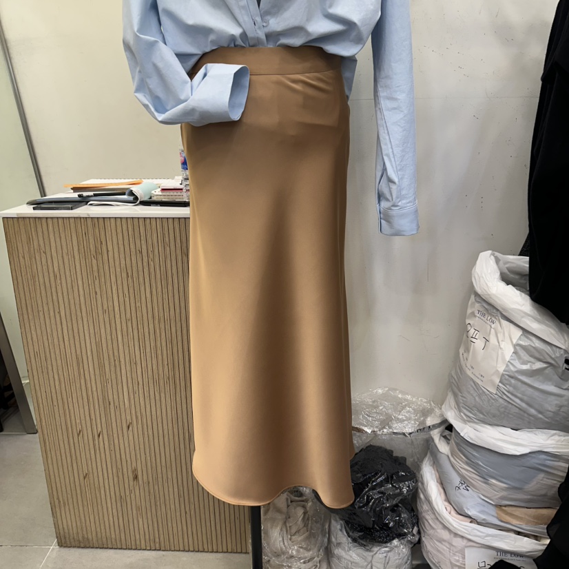 THE LOW韓國直郵㊣女士新品推薦人氣熱賣職業休閑25秋冬長裙THE LOW長裙圖色2