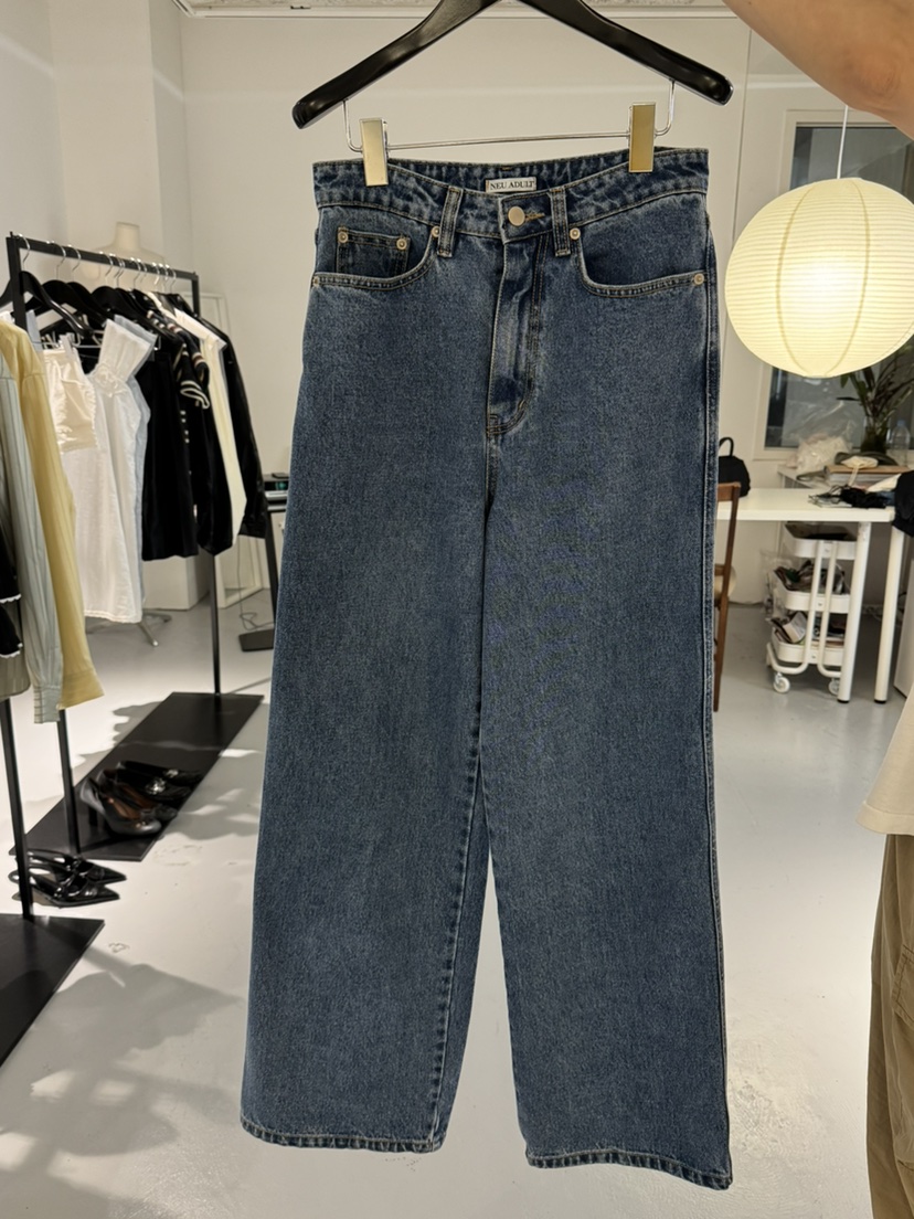 NEU ADULT韓國直郵㊣女裝新品人氣推薦真品25秋冬時尚牛仔褲NEU ADULT牛仔褲