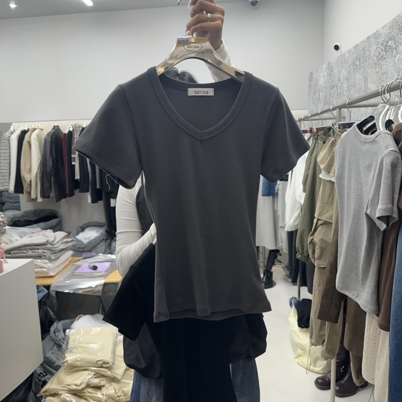 BADCALM韓國代購㊣女士新款真品時尚人氣熱賣休閑推薦T恤V領BADCALMT恤圖色7