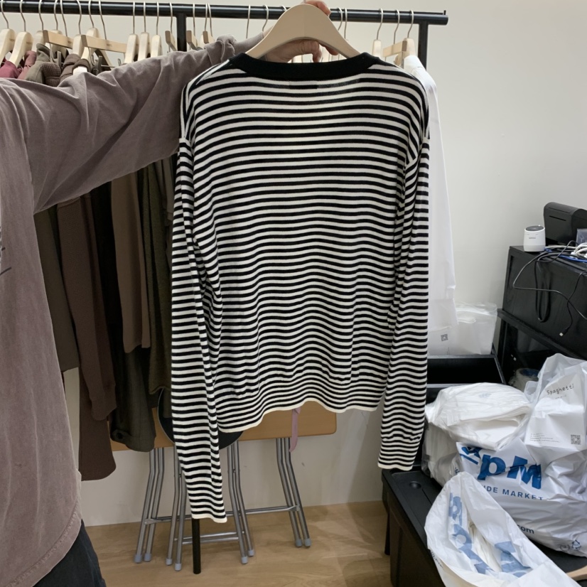 SPAGHETTI東大門㊣直郵女裝新品熱賣人氣時尚25秋冬長袖T恤V領spaghetti長袖T恤