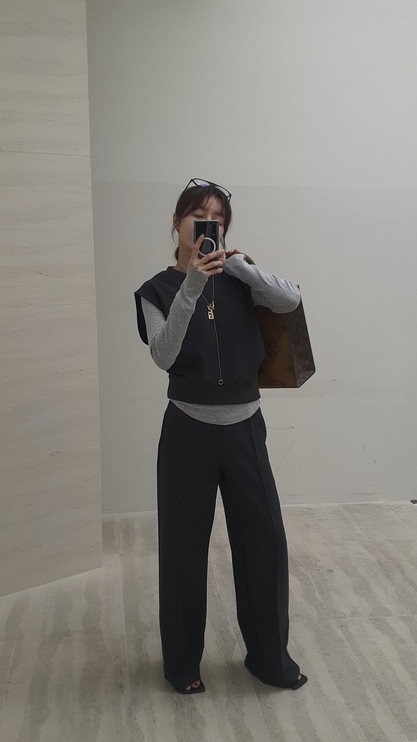 GENTLE B/LOVENTINA東大門㊣實拍女裝新品職業熱賣時尚套裝GENTLE B/LOVENTINA套裝