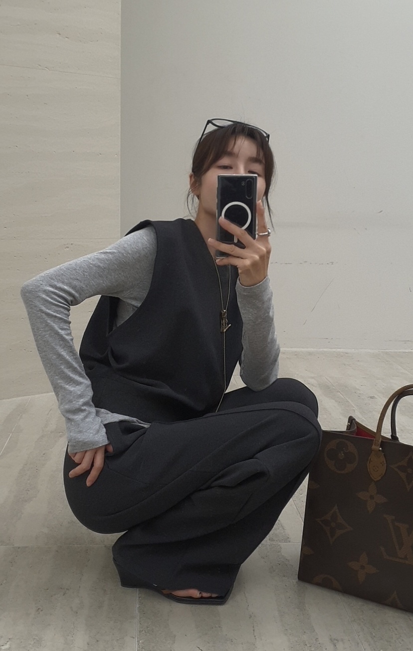 GENTLE B/LOVENTINA東大門㊣實拍女裝新品職業熱賣時尚套裝GENTLE B/LOVENTINA套裝