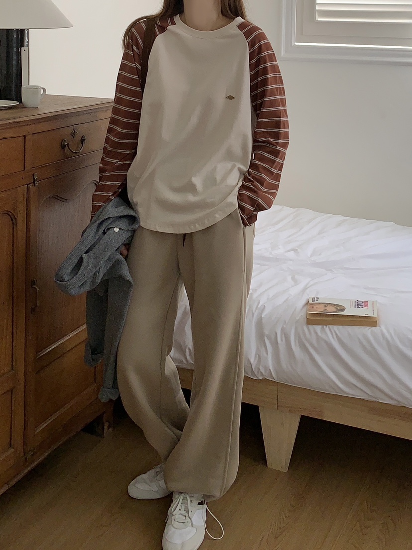 FORMSTUDIO東大門㊣直郵女士新款熱賣人氣真品休閑T恤緊身褲FORMSTUDIOT恤圖色7