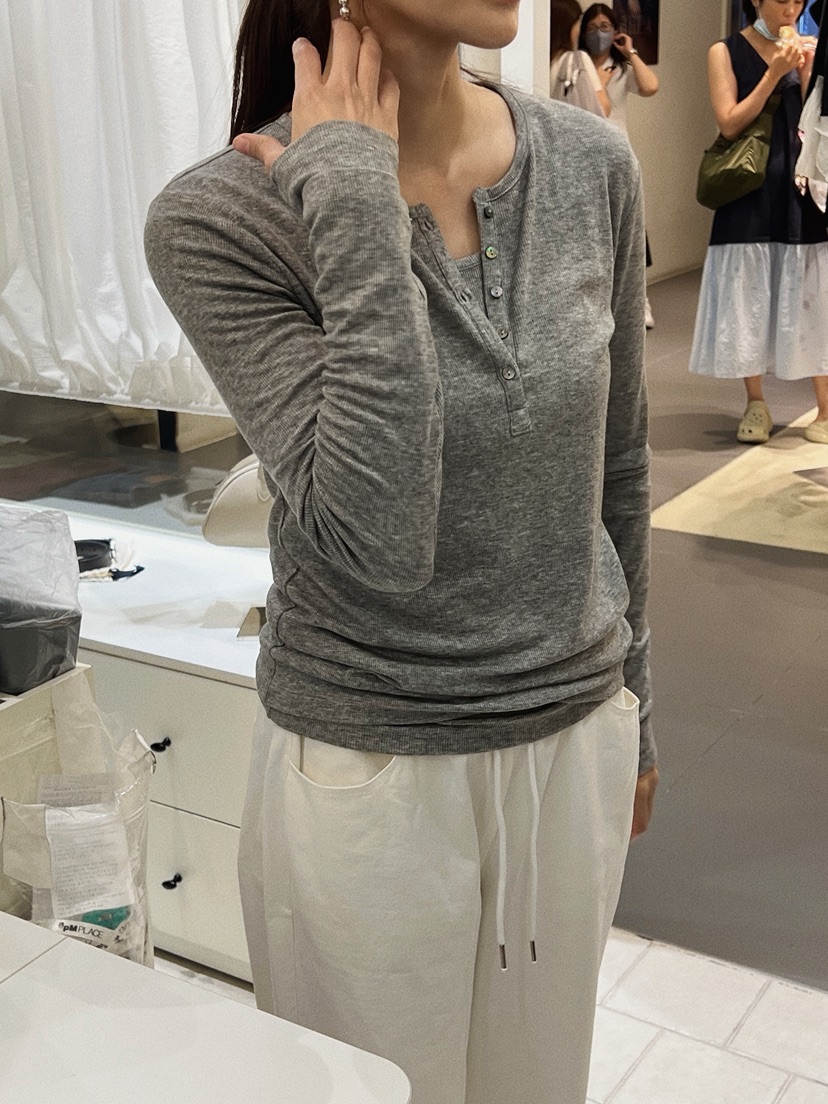 REGULARLY/PLACOR東大門㊣直郵女士新款休閑職業長袖T恤羊絨REGULARLY/PLACOR長袖T恤