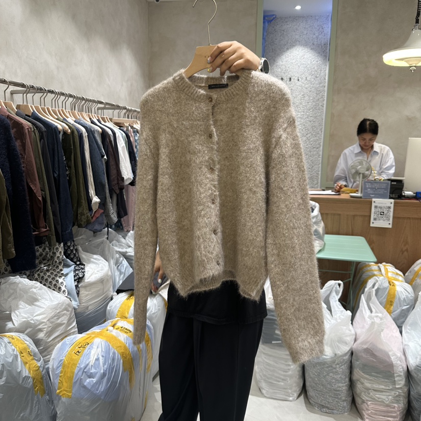 DELI JENNY東大門㊣代購女士新款推薦職業休閑熱賣真品毛衣DELI JENNY毛衣圖色2