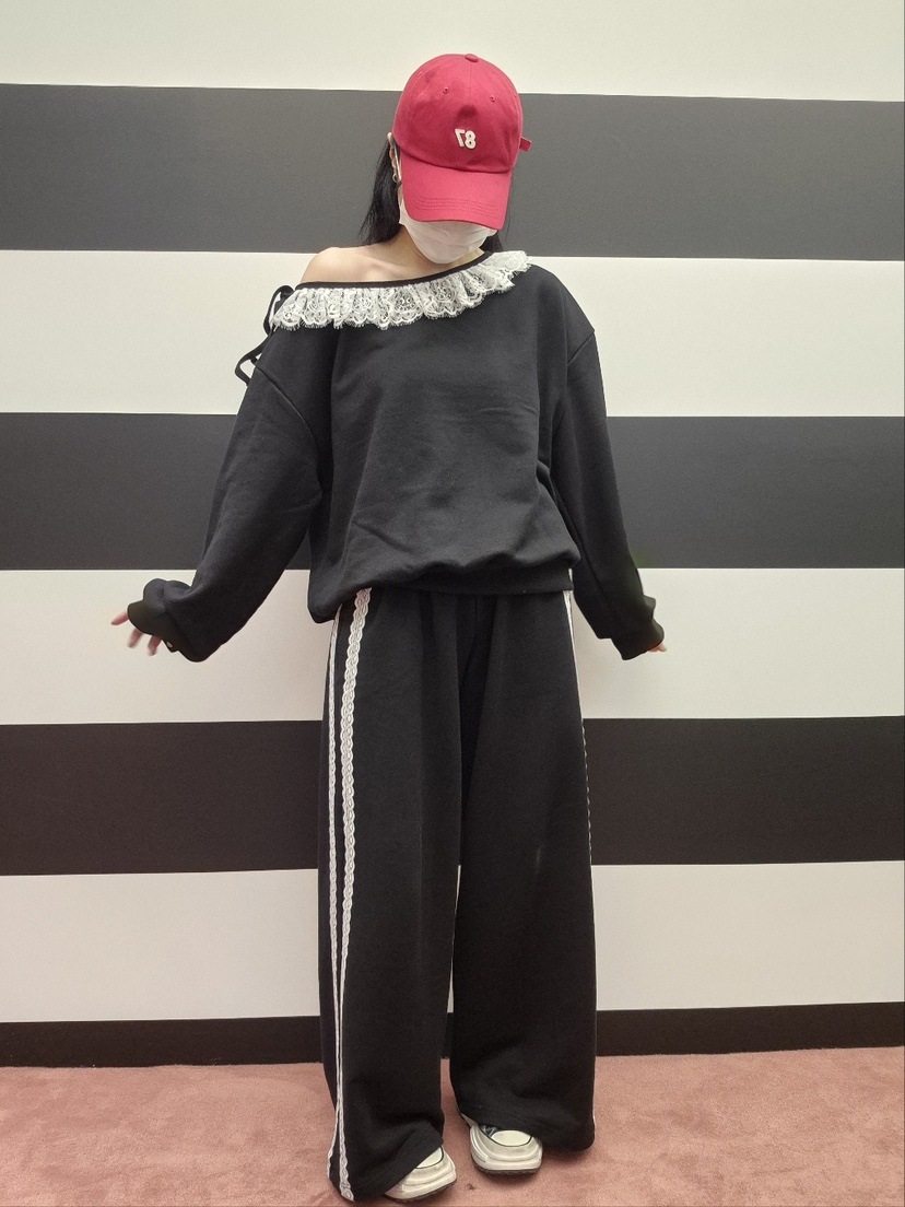 DAILY MOMENT韓國代購㊣女士新品時尚休閑真品熱賣衛衣蕾絲DAILY MOMENT衛衣
