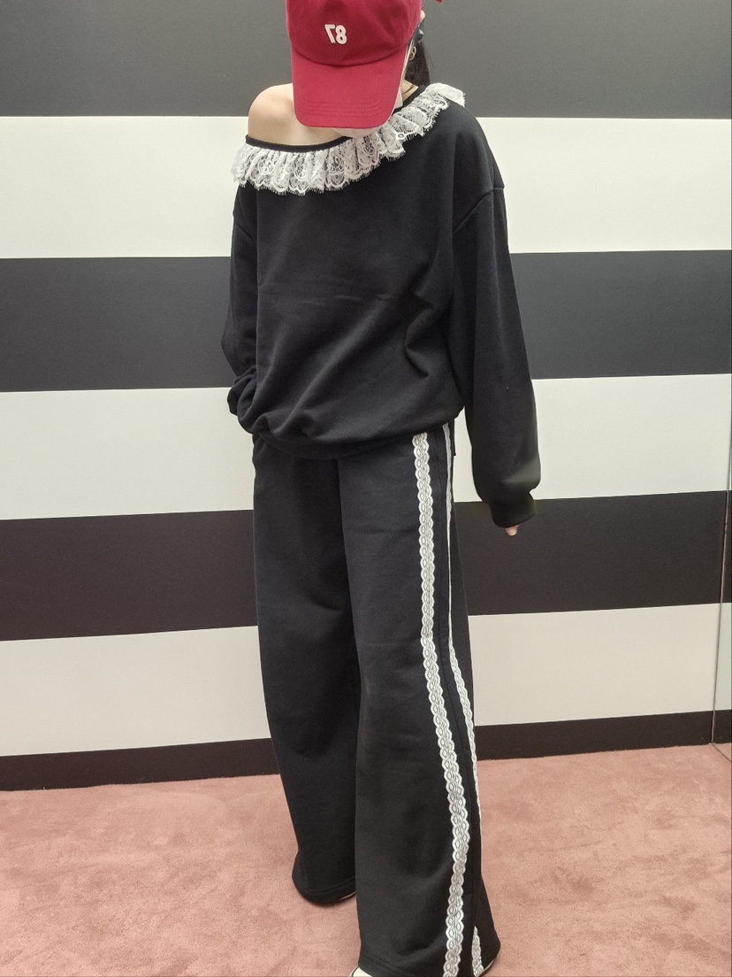 DAILY MOMENT韓國代購㊣女士新品時尚休閑真品熱賣衛衣蕾絲DAILY MOMENT衛衣