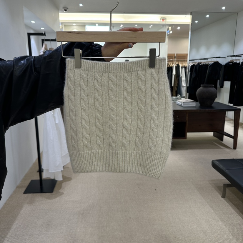 VEGETABLE東大門㊣代購女裝新品熱賣25秋冬職業吊帶背心浣熊VEGETABLE吊帶/背心