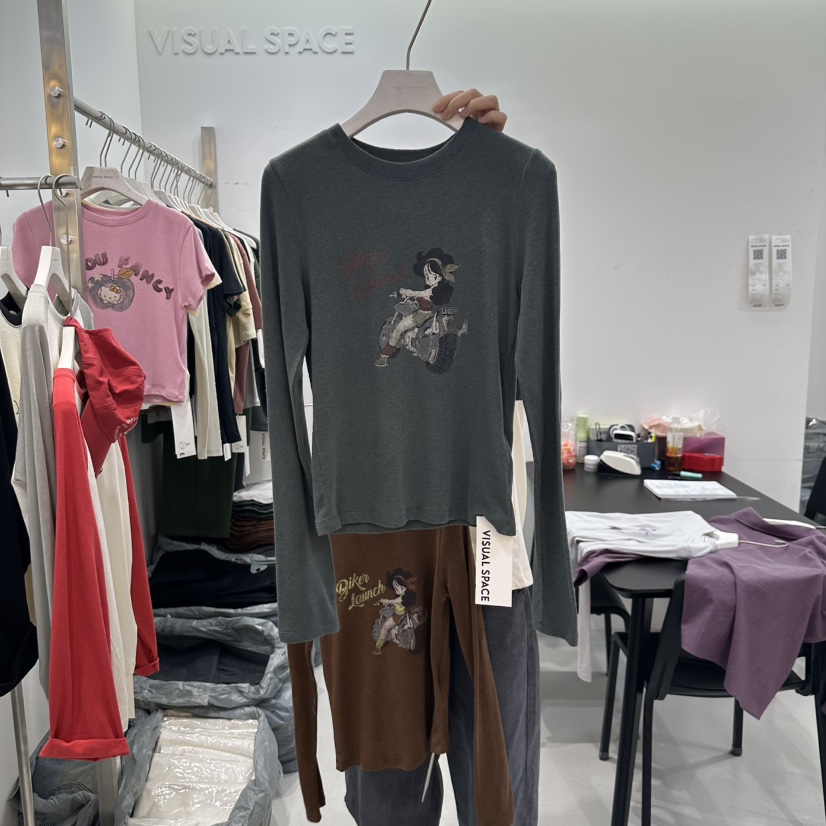 VISUAL SPACE韓國代購㊣女裝新品時尚職業熱賣休閑長袖T恤VISUAL SPACE長袖T恤圖色2