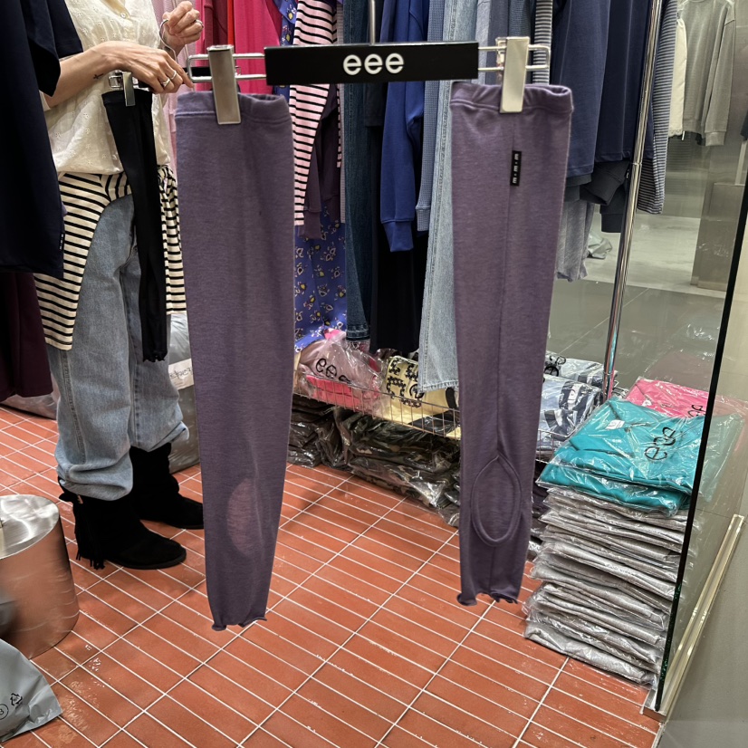 E/E/E東大門㊣代購女裝新品熱賣休閑時尚職業25秋冬襪子荷葉邊E/E/E襪子圖色2