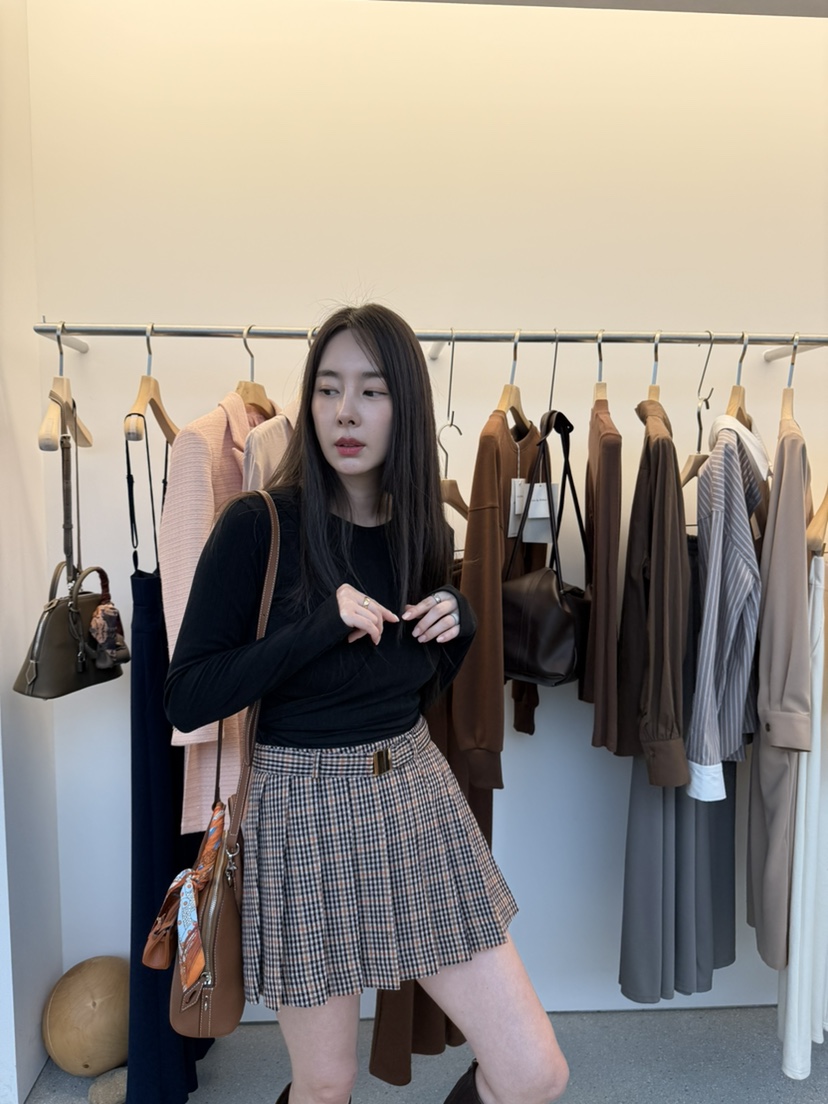 JUJU東大門㊣代購女裝新款真品熱賣25秋冬推薦時尚短裙含腰帶JUJU短裙