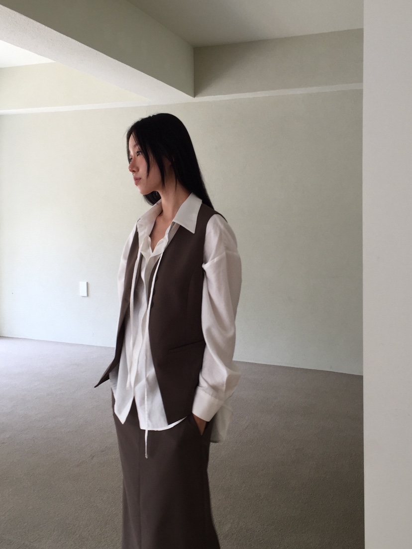 LOVE MOMENT韓國代購㊣女裝新款推薦時尚人氣25秋冬熱賣馬甲LOVE MOMENT馬甲