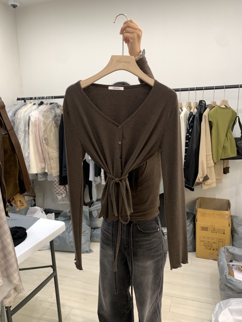 CEDARWOOD韓國直郵㊣女裝新品熱賣職業休閑長袖T恤羊毛開衫CEDARWOOD長袖T恤圖色1