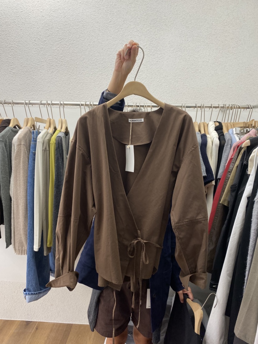 ROMANTICIZE東大門㊣實拍女士新品25秋冬職業熱賣襯衫蕾絲衫ROMANTICIZE襯衫/蕾絲衫