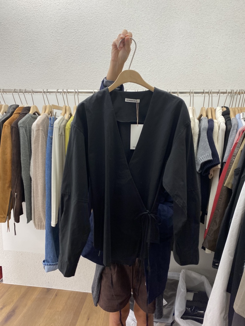 ROMANTICIZE東大門㊣實拍女士新品25秋冬職業熱賣襯衫蕾絲衫ROMANTICIZE襯衫/蕾絲衫圖色2