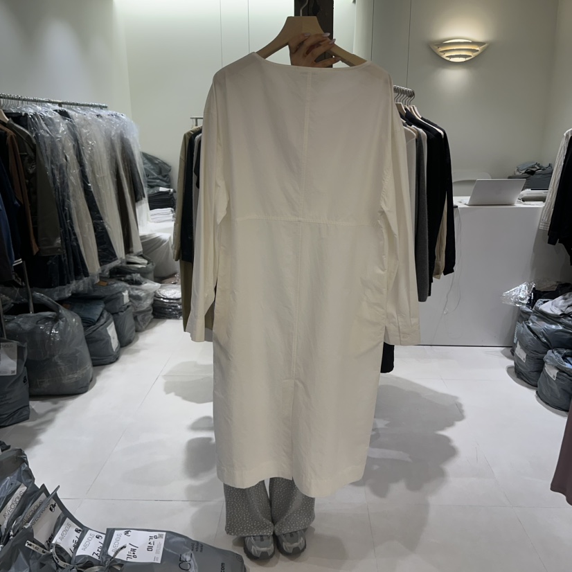 AVECNOUS東大門㊣直郵女裝新品25秋冬熱賣真品人氣時尚連衣裙AVECNOUS連衣裙