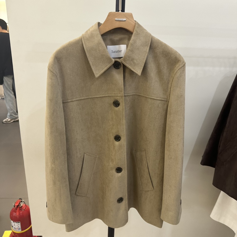 3 ANOTHER東大門㊣實拍女裝新品推薦真品時尚夾克絨面革紐扣3 ANOTHER夾克