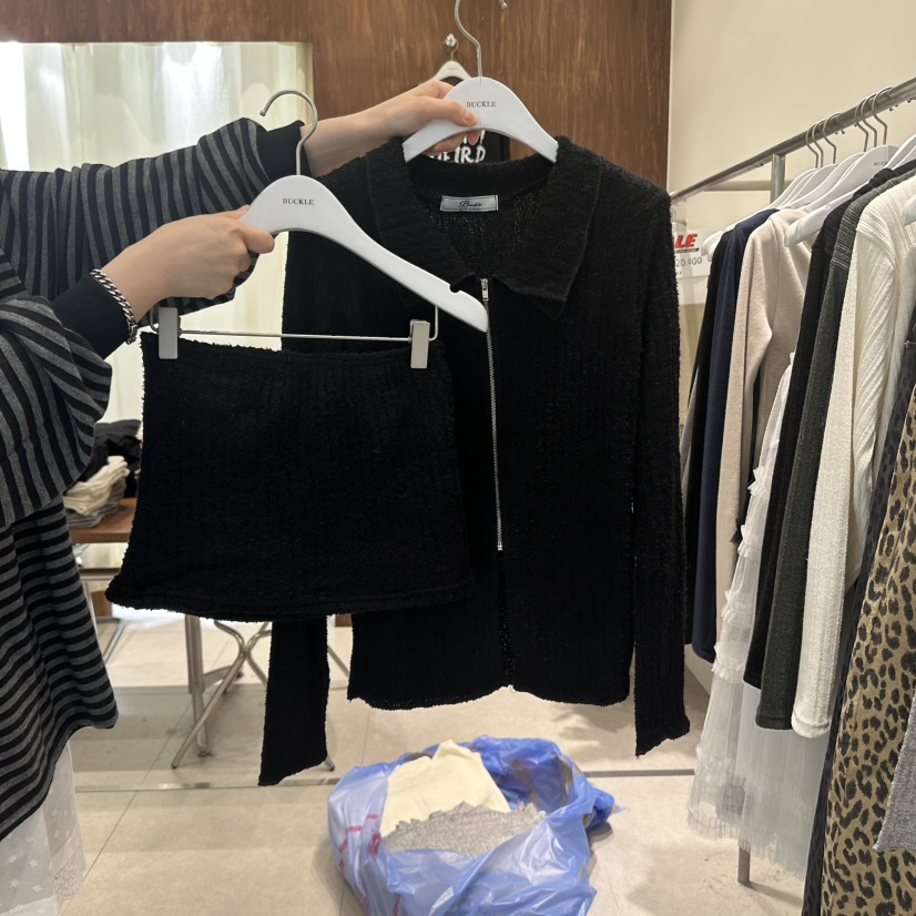 BUCKLE韓國代購㊣女裝新款推薦人氣熱賣時尚套裝兩件套套裝BUCKLE套裝圖色3
