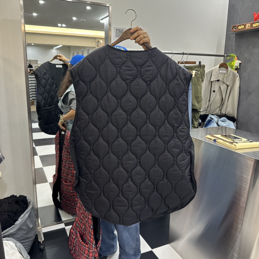 LADYBLACK東大門㊣代購女裝新品時尚職業推薦熱賣休閑馬甲絎縫LADYBLACK馬甲