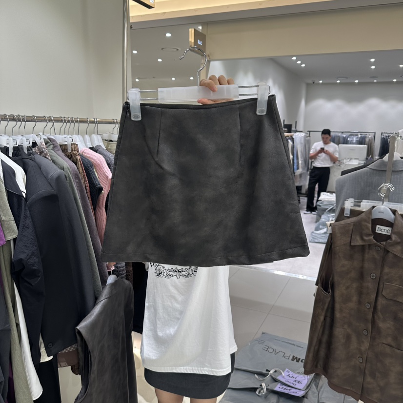 BENE東大門㊣代購女裝新品時尚人氣推薦休閑25秋冬短裙皮革BENE短裙