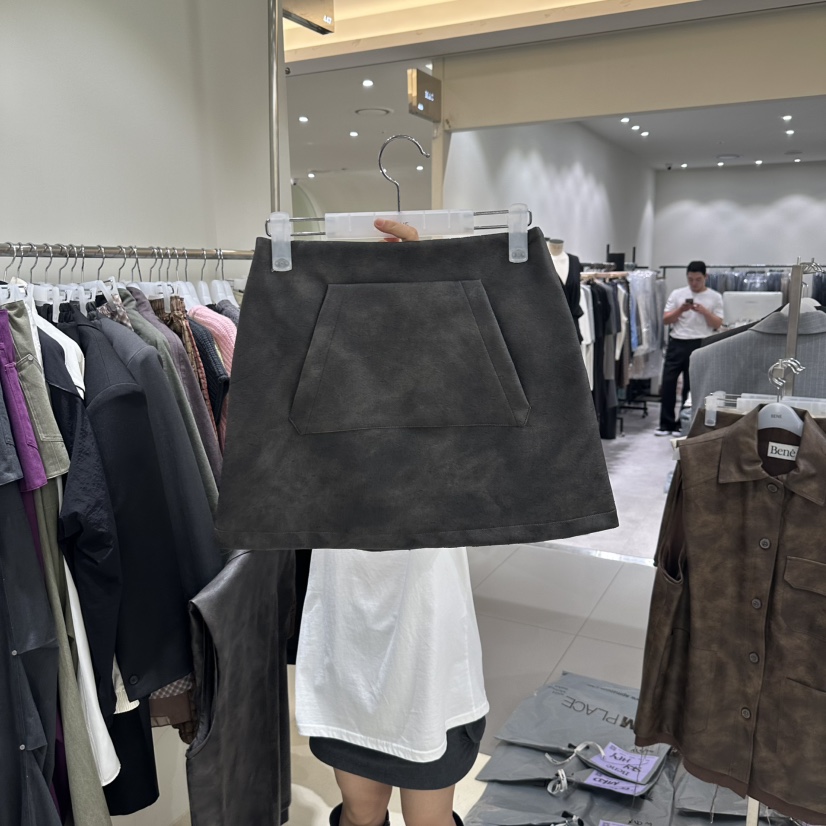 BENE東大門㊣代購女裝新品時尚人氣推薦休閑25秋冬短裙皮革BENE短裙圖色3