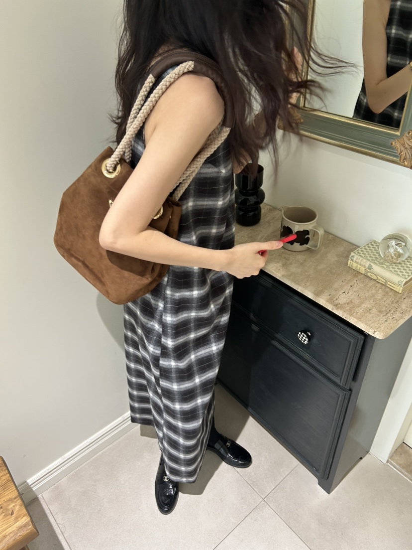 ME MO韓國直郵㊣女裝新款熱賣休閑真品25秋冬時尚連衣裙格紋ME MO連衣裙