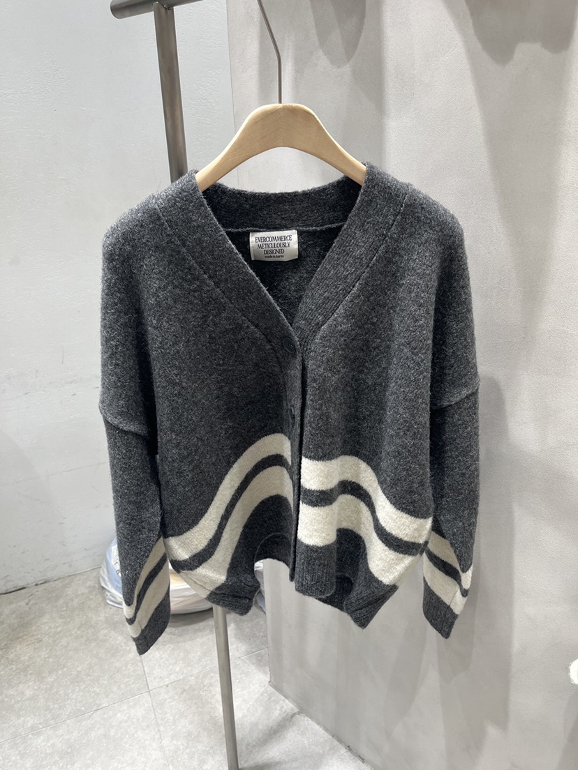 EVERCOMMERCE METICULOUSLY DESIGNED東大門㊣直郵女裝新品休閑針織衫EVERCOMMERCE針織衫