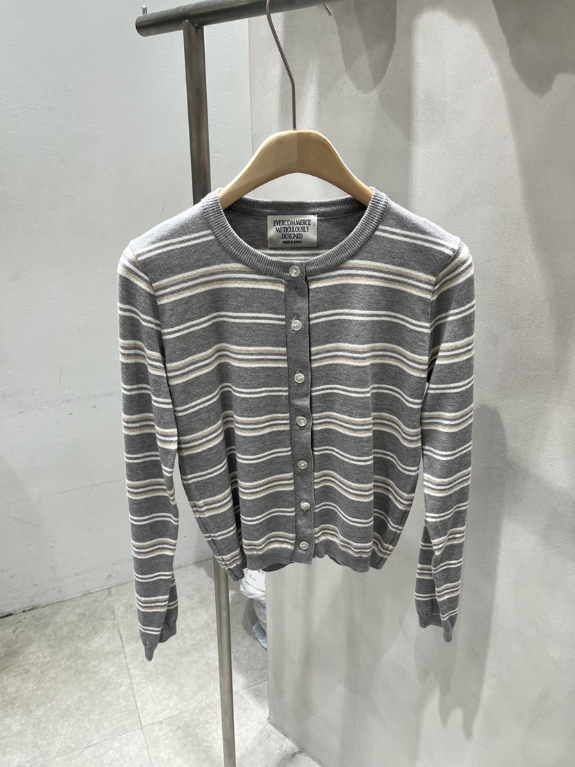 EVERCOMMERCE METICULOUSLY DESIGNED東大門㊣代購女裝新品真品針織衫EVERCOMMERCE針織衫