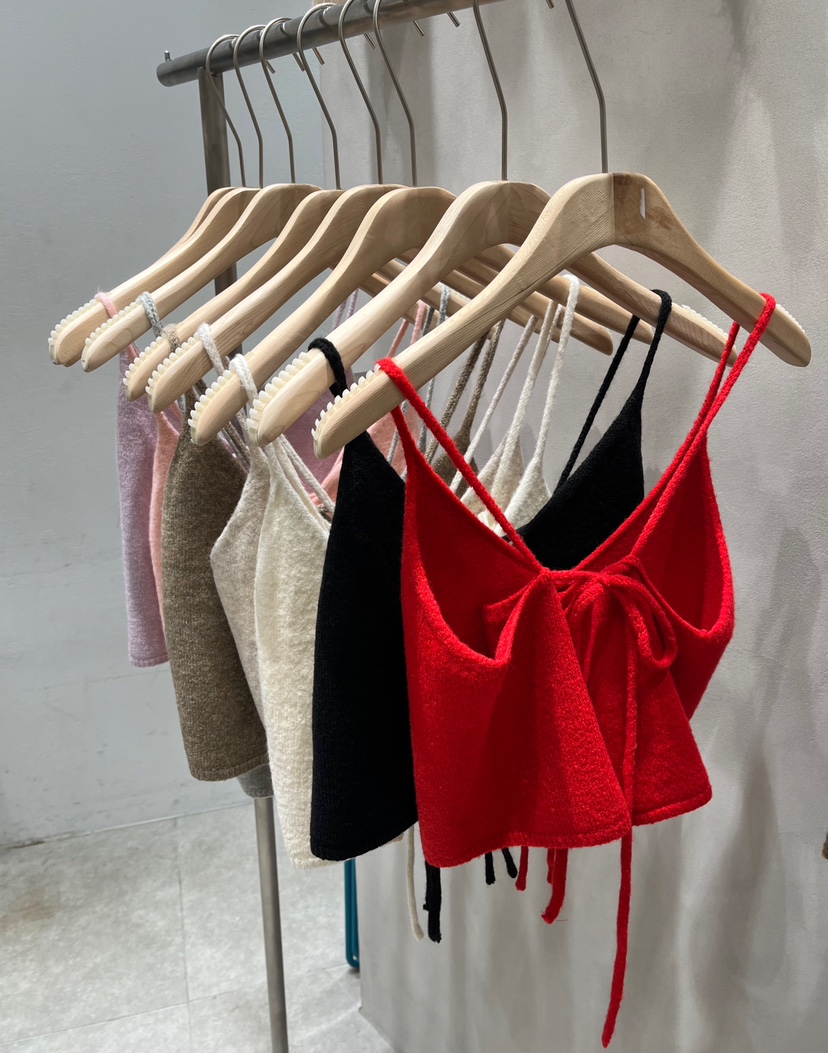EVERCOMMERCE METICULOUSLY DESIGNED東大門㊣直郵女裝新品真品吊帶背心緊身EVERCOMMERCE吊帶/背心