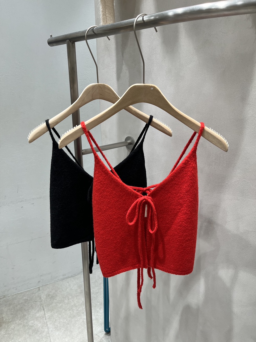 EVERCOMMERCE METICULOUSLY DESIGNED東大門㊣直郵女裝新品真品吊帶背心緊身EVERCOMMERCE吊帶/背心