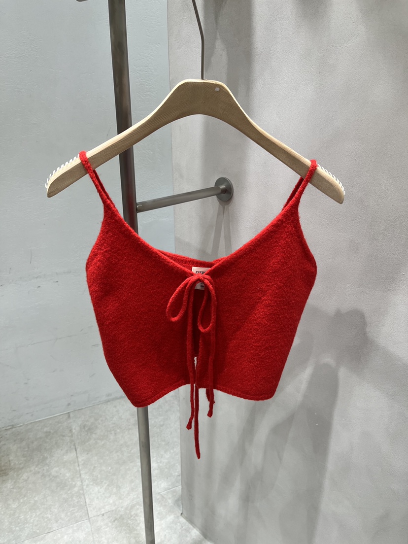 EVERCOMMERCE METICULOUSLY DESIGNED東大門㊣直郵女裝新品真品吊帶背心緊身EVERCOMMERCE吊帶/背心