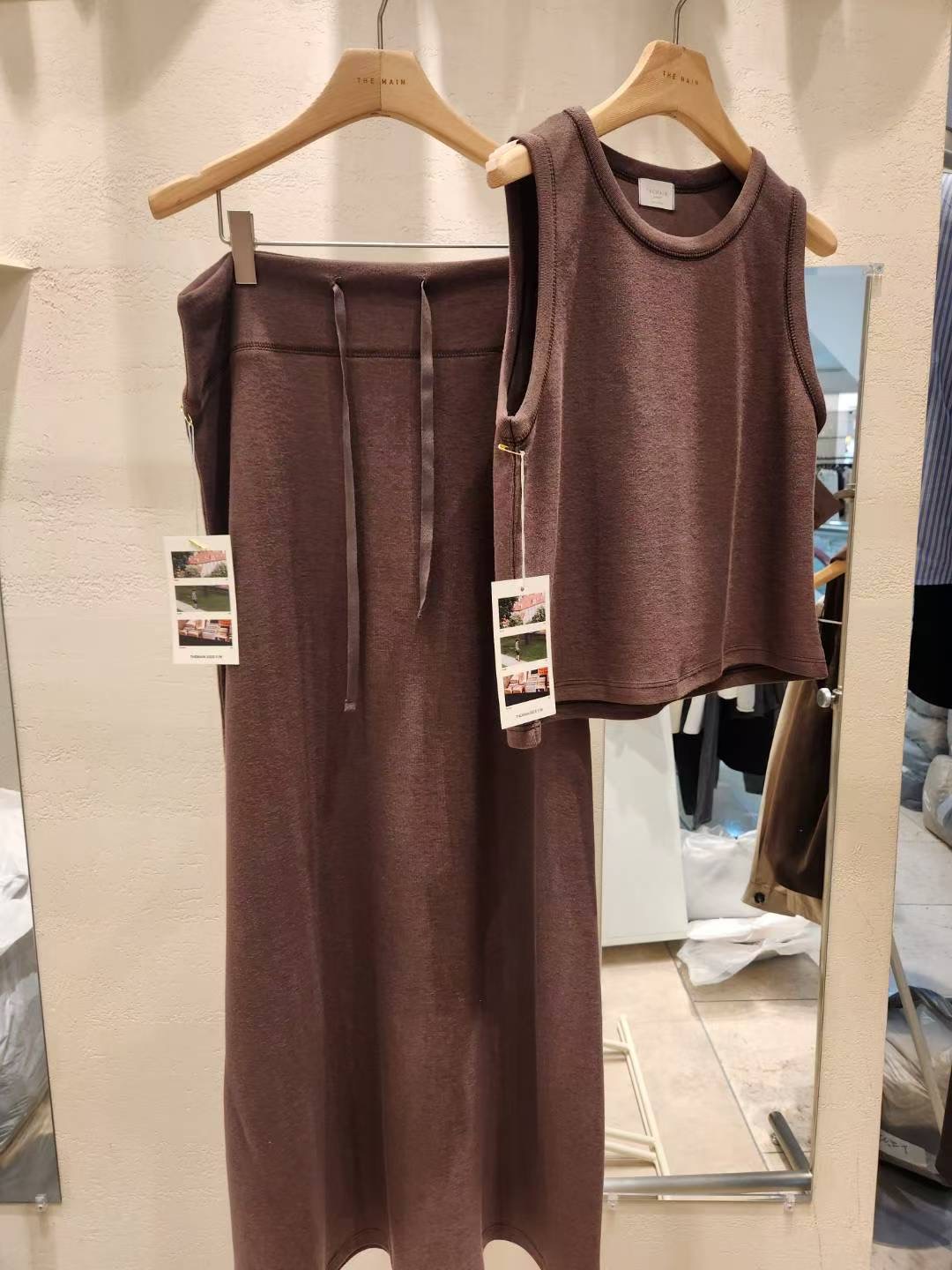 THEMAIN東大門㊣直郵女裝新品時尚熱賣職業人氣真品休閑套裝THEMAIN套裝圖色2