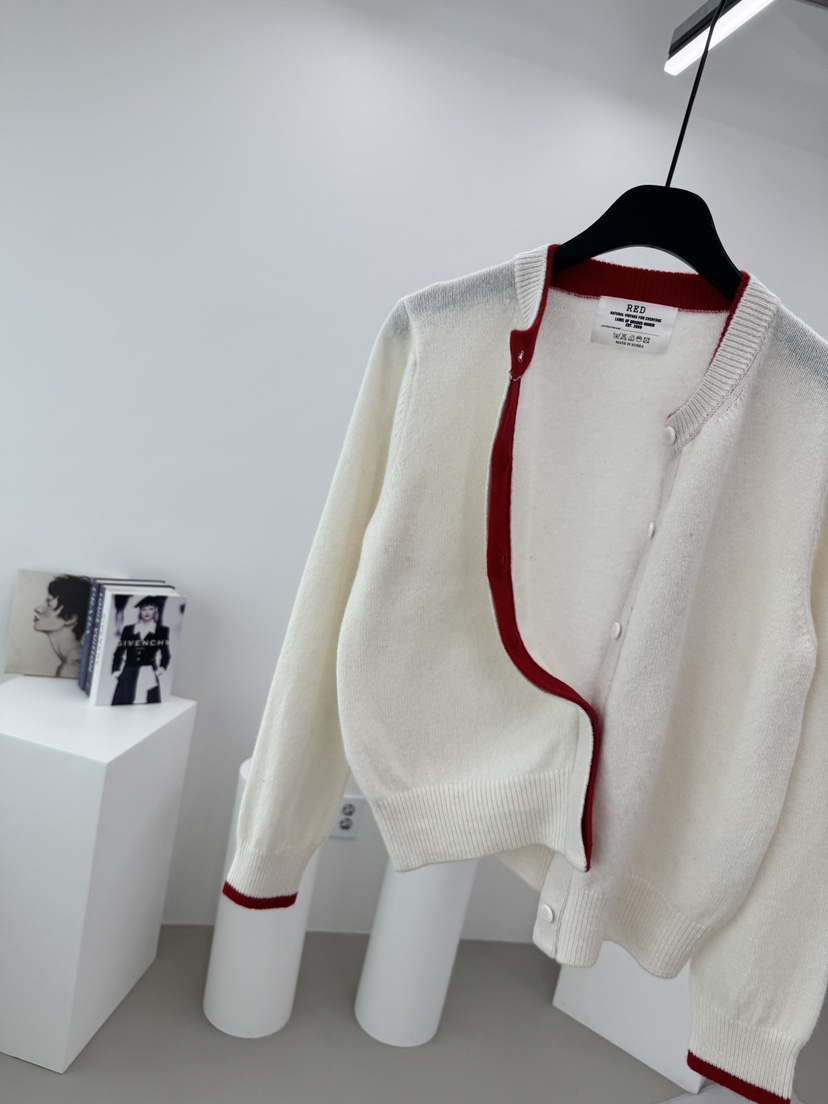 RED-A東大門㊣直郵女裝新品熱賣職業人氣針織衫雙排扣開衫RED-A針織衫