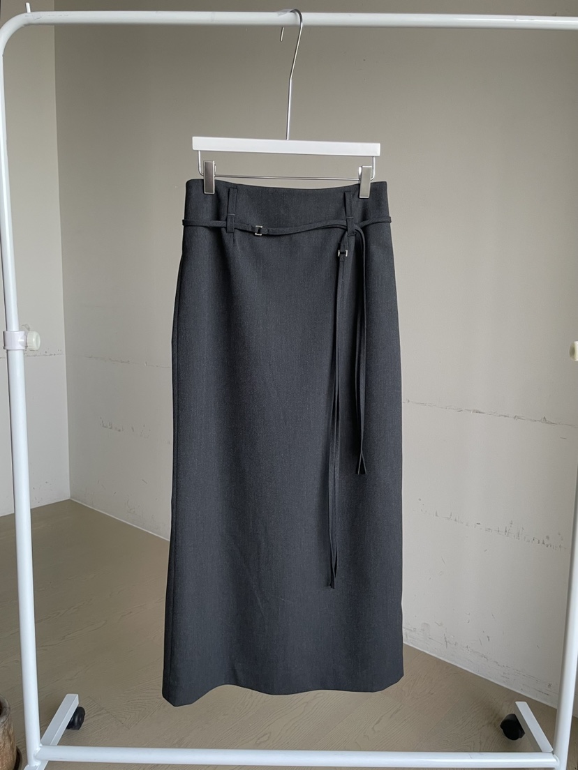 URBANE cloth韓國直郵㊣女裝新品真品熱賣時尚推薦長裙含腰帶URBANE cloth長裙圖色2