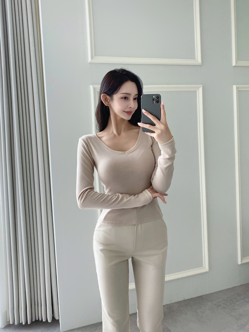 CLOTH東大門㊣實拍女裝新款推薦時尚休閑真品25秋冬長袖T恤V領CLOTH長袖T恤