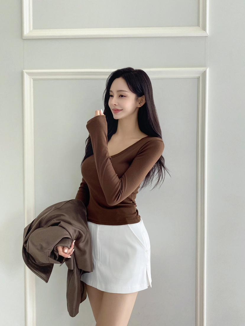 CLOTH東大門㊣實拍女裝新款推薦時尚休閑真品25秋冬長袖T恤V領CLOTH長袖T恤
