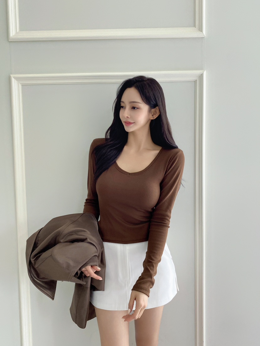 CLOTH東大門㊣實拍女裝新款推薦時尚休閑真品25秋冬長袖T恤V領CLOTH長袖T恤圖色2