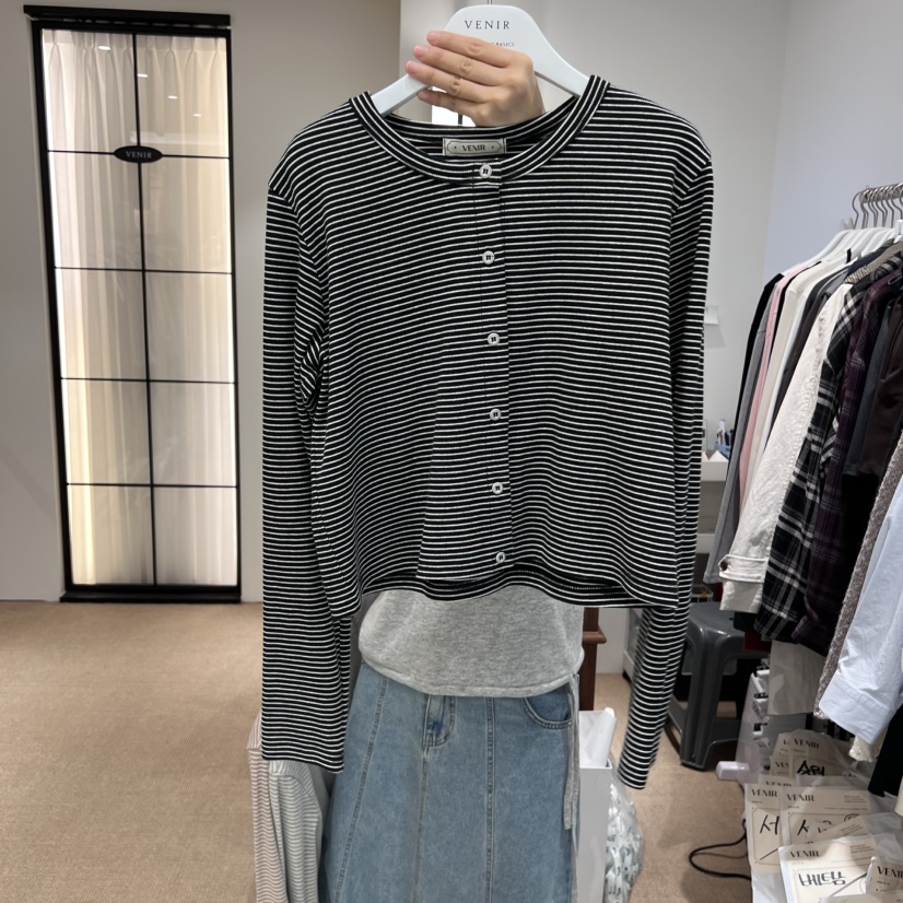VENIR-a東大門㊣代購女裝新品熱賣真品人氣推薦時尚長袖T恤VENIR-a長袖T恤圖色2