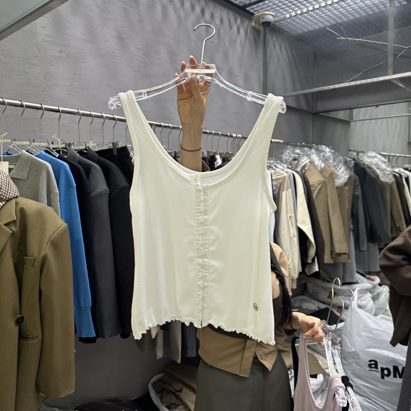 UOOV東大門㊣直郵女裝新品25秋冬休閑職業推薦真品吊帶背心UOOV吊帶/背心圖色2