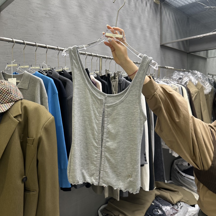UOOV東大門㊣直郵女裝新品25秋冬休閑職業推薦真品吊帶背心UOOV吊帶/背心圖色3