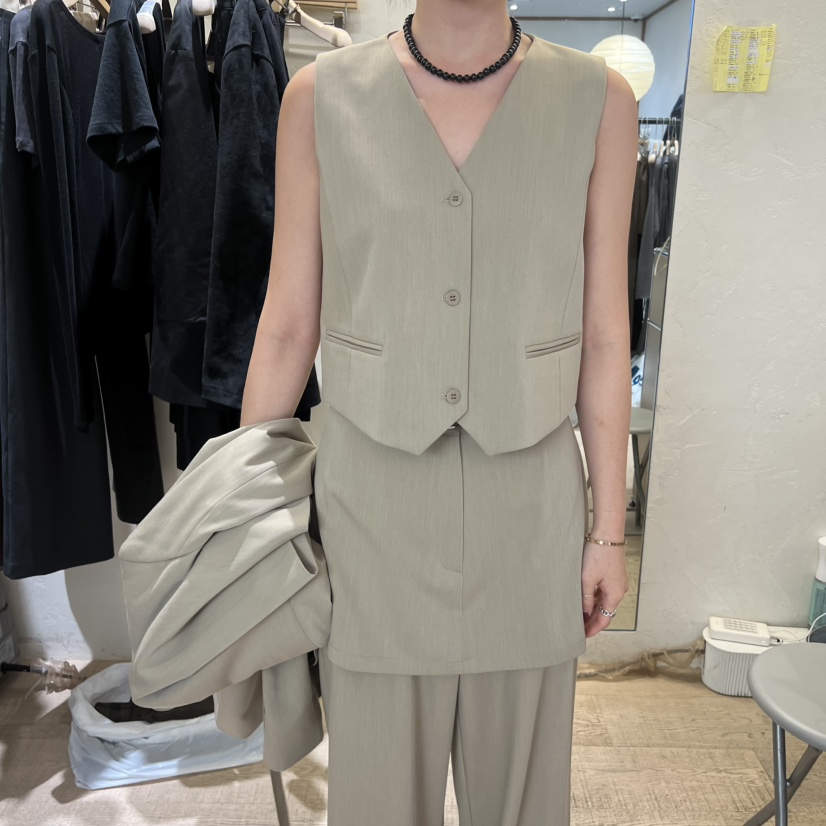 W AND J東大門㊣實拍女士新品休閑推薦時尚職業真品25秋冬馬甲W AND J馬甲