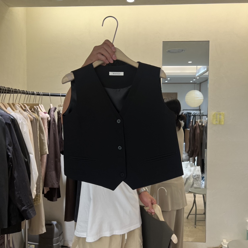 W AND J東大門㊣實拍女士新品休閑推薦時尚職業真品25秋冬馬甲W AND J馬甲圖色2